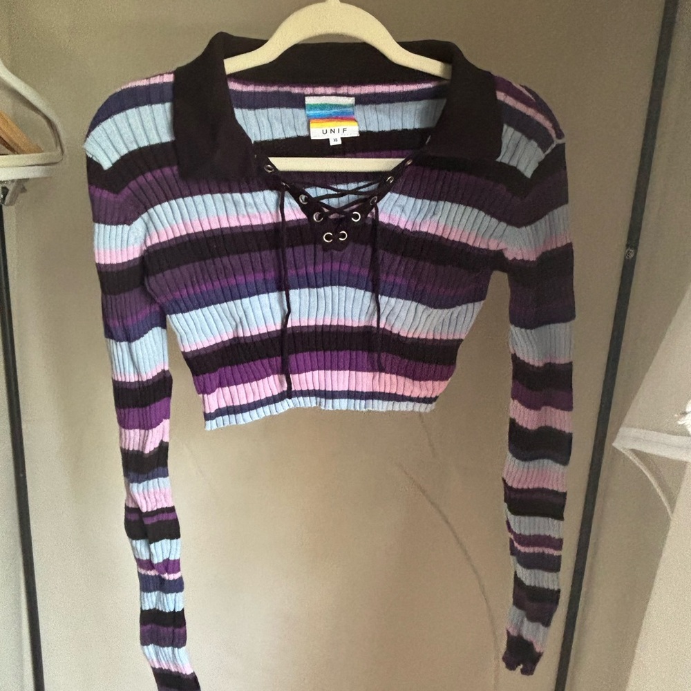 UNIF Black and Blue Ribbed Crop Blouse